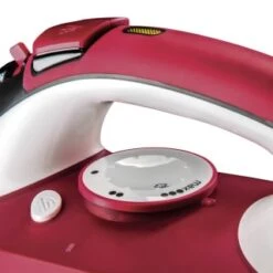 Russell Hobbs Ultra Steam Pro Iron 2600W -Stanlty Shop 312133 russell hobbs ultra steam pro iron 2