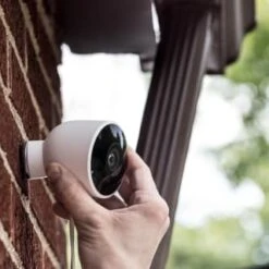 B&M T-Rex Mounting Strips -Stanlty Shop 379157 shurtape t rex mounting strips diy 2